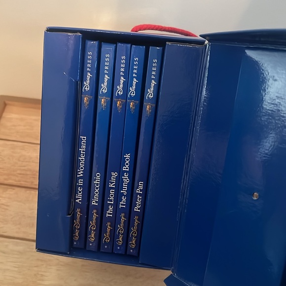 Disney StoryBook Music Box Set📚 - Picture 4 of 12